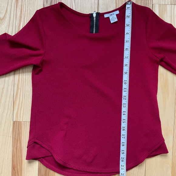 Red blouse with 3/4 length sleeve. Size S. - Picture 5 of 6
